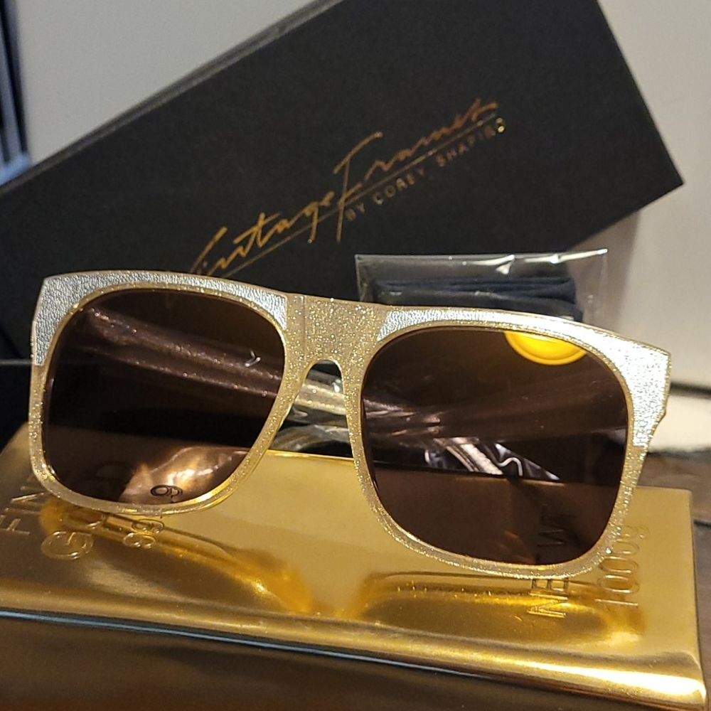 Vintage Frames by Corey Shapiro